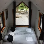 Dragon Glamping * Luže