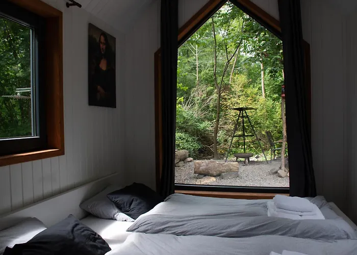 Dragon Glamping * Luže