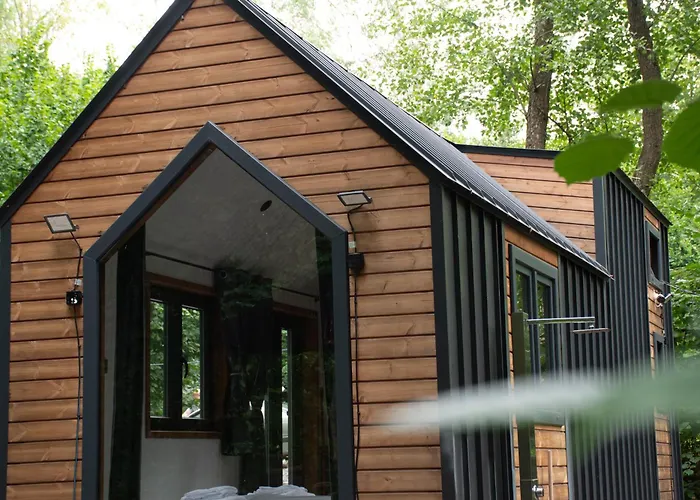 Dragon Glamping * Luže